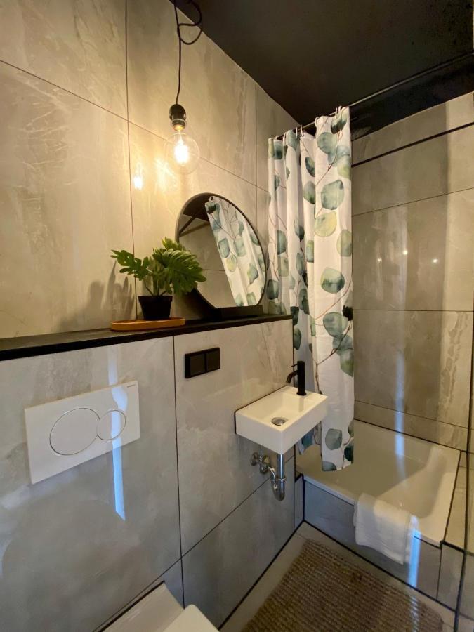 Apartment Schlafen Ueber Der Whiskybar