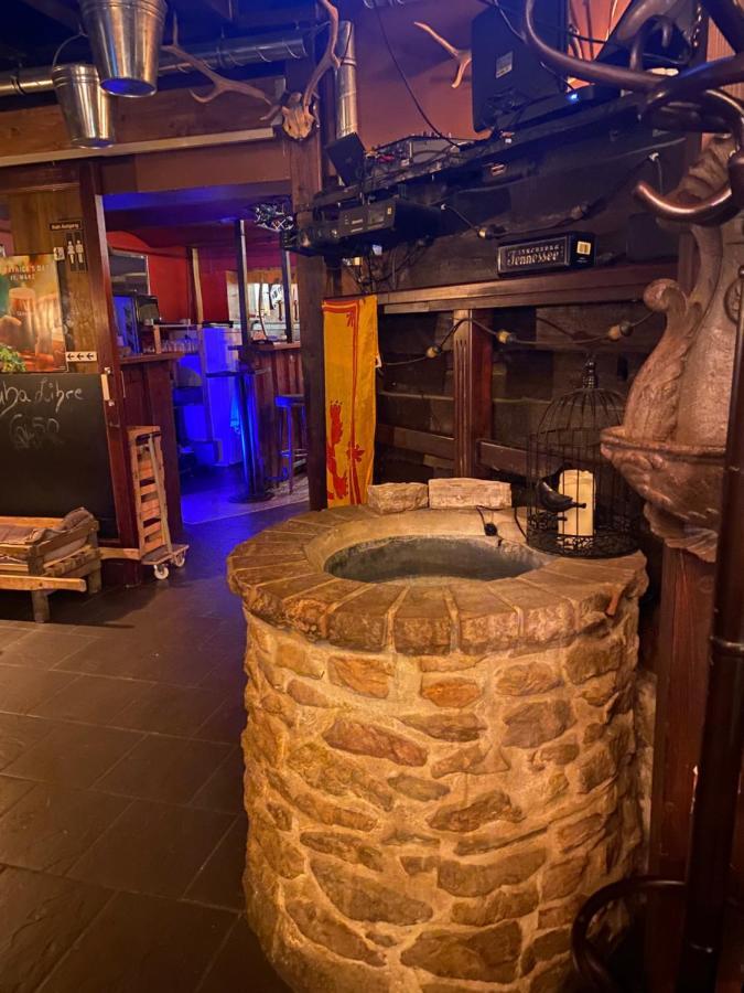 Schlafen Ueber Der Whiskybar Apartament *