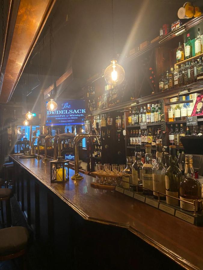 Schlafen Ueber Der Whiskybar Apartment *
